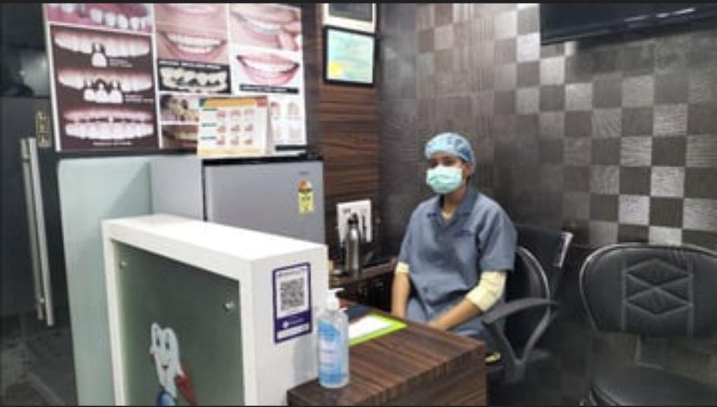 Odental clinic - Cosmetic dentist in mumbai reception